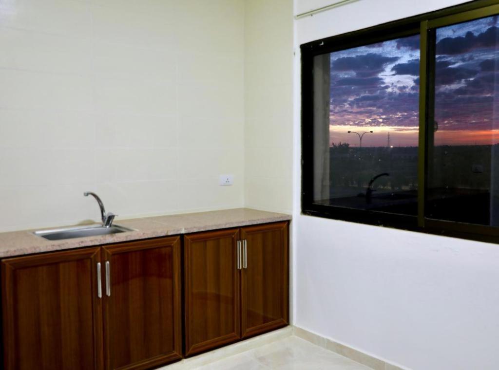 Salvador Dali Apartments Amman Exterior foto